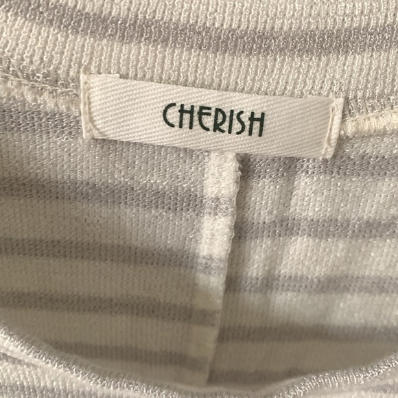 Womens Cherish Top, Medium, White/Gray Stripes - Picture 2 of 3